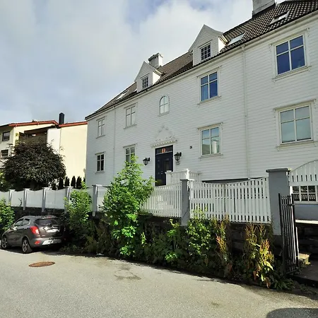 White * Bergen
